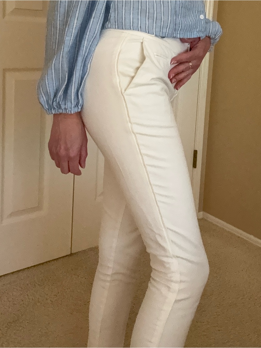 GAP Cream Skinny Jeans - Slim Fit